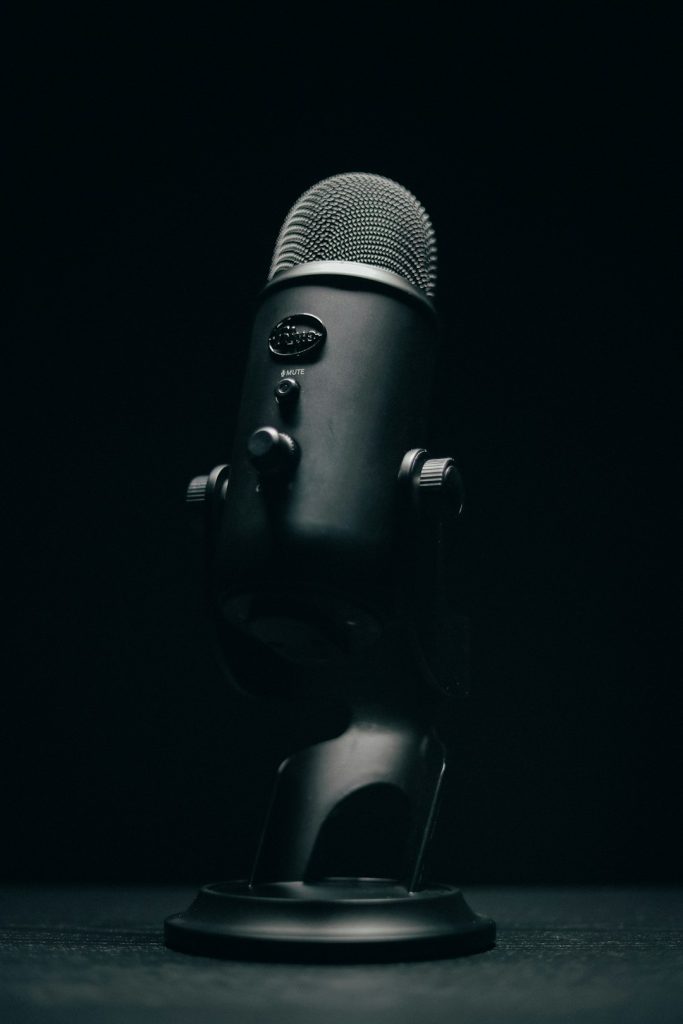 black-microphone-with-stand-on-black-background-kudzh5rufkk Black Blue Yeti
